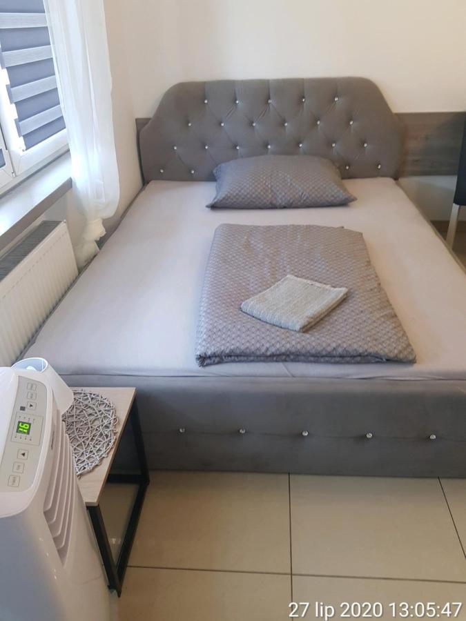 Apartament Rudy 102 Self Check-In 24H Bytom Exterior foto